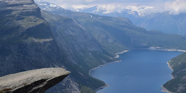 trolltunga, norway, scenic